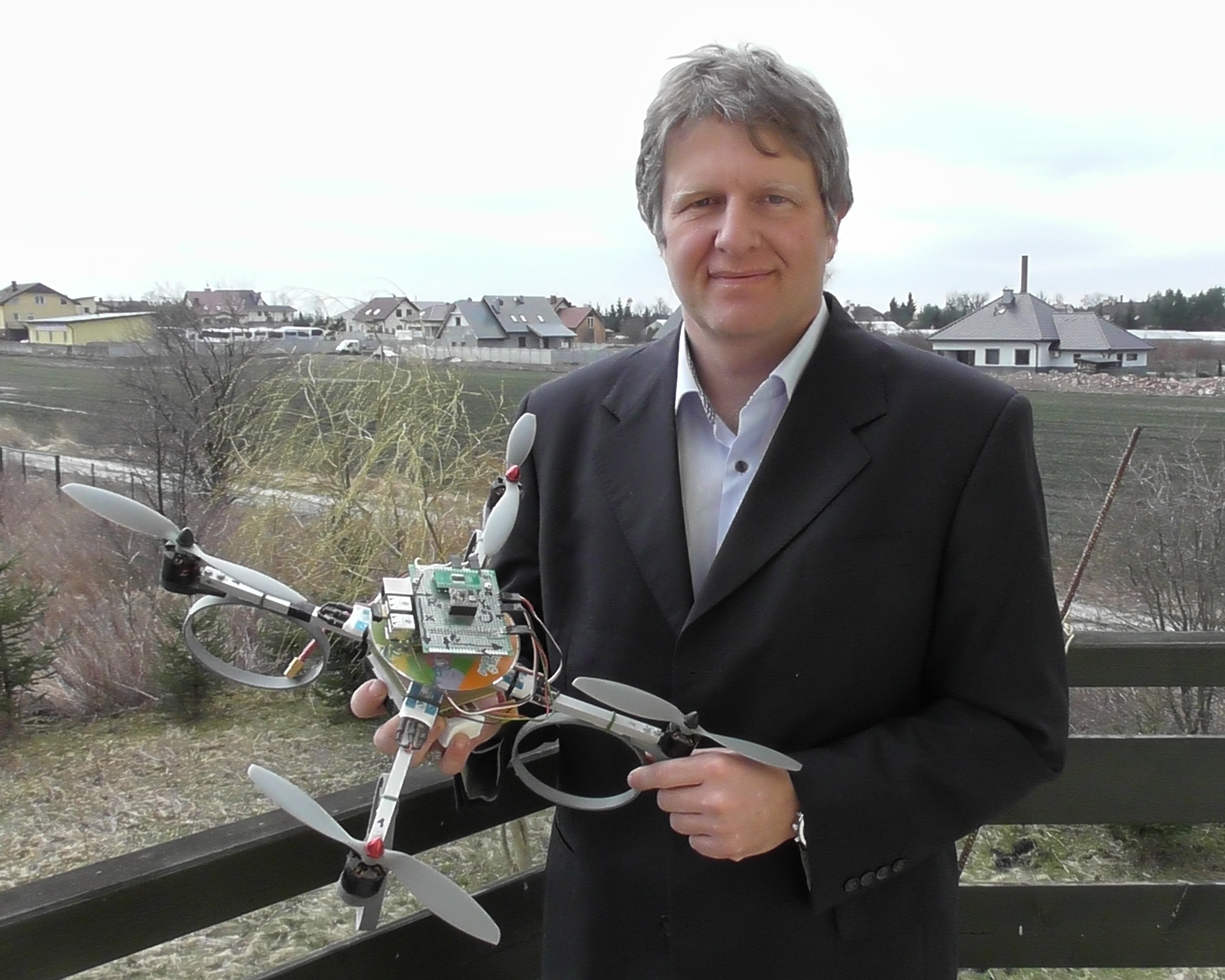 Sky Tronic develops the system to stabilise and enable the safe flight of drones – Mamstartup.pl